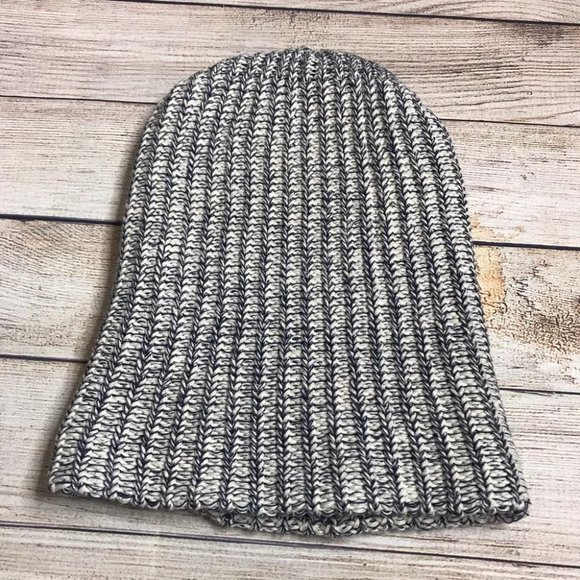 Love Your Melon Knit Slouchie Navy/White Beanie - Picture 6 of 7